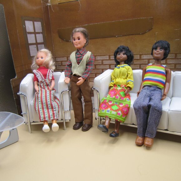 Mattel Sunshine and Happy Family Dolls - Two Couples (set of 4) - Picture 2 of 4